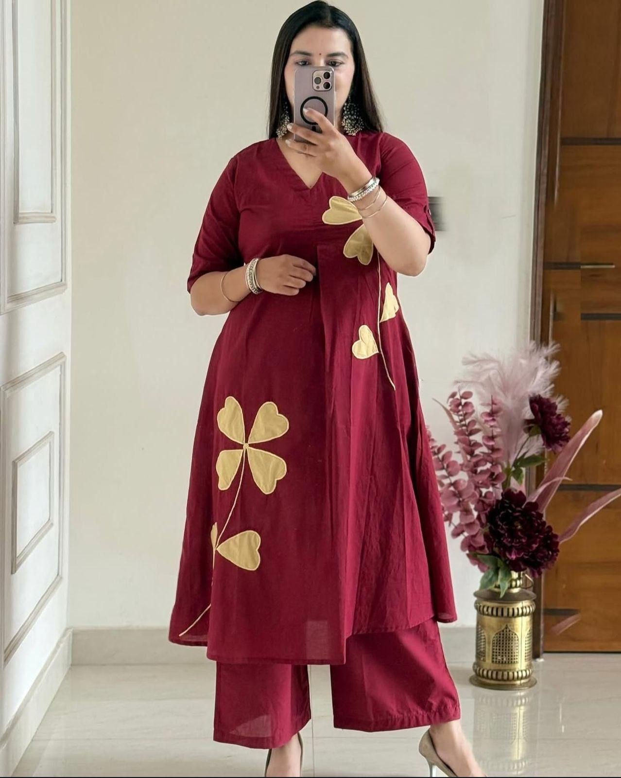 Women Traditional Look Kurta Set