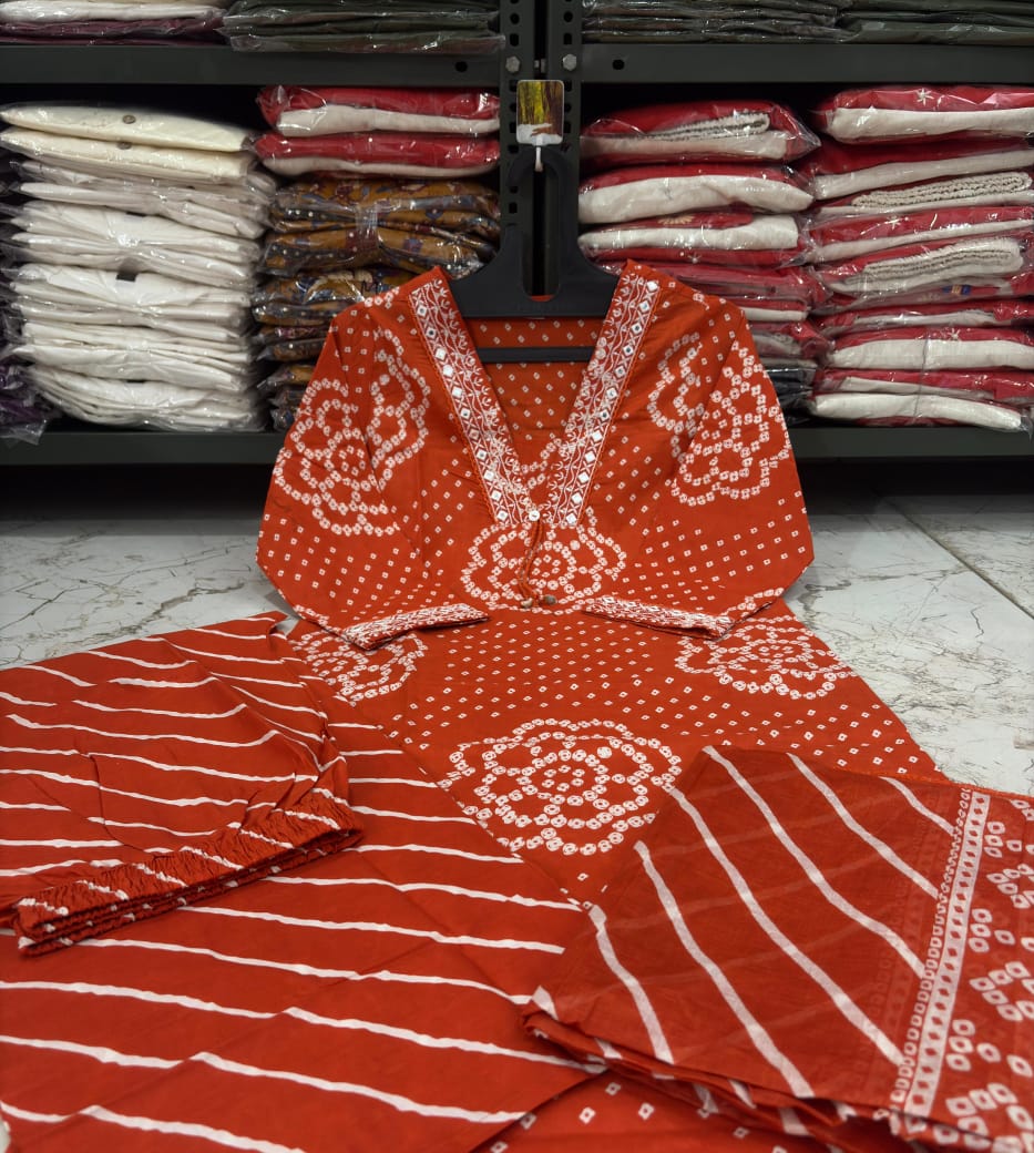 Women Traditional Look Kurta Pant Dupatta Set