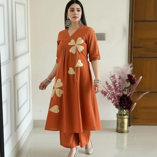 Women Traditional Look Kurta Set
