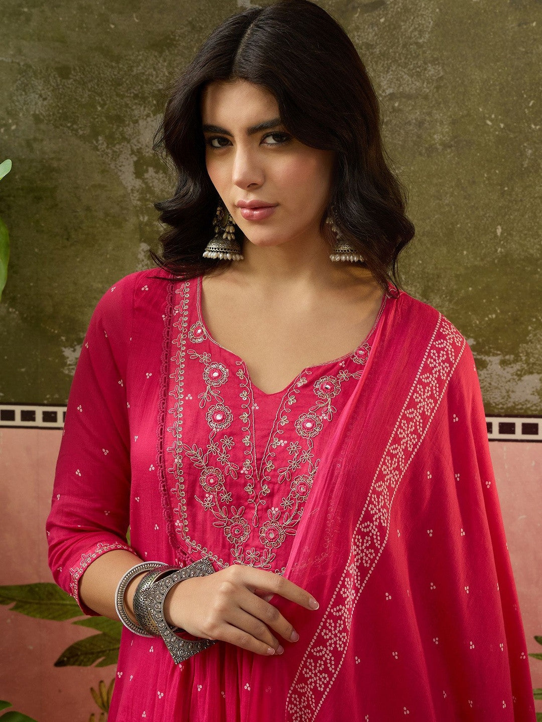 Ready-to-Wear 3-Piece Ethnic Suit Kurti, Pant, Dupatta