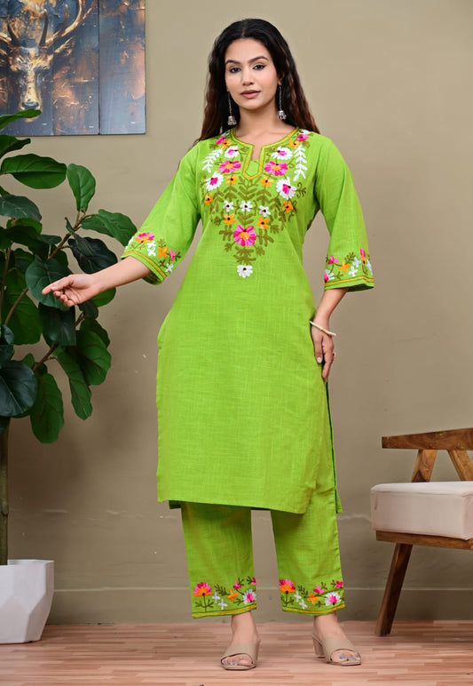 Gulbahar Hari Kurta Set